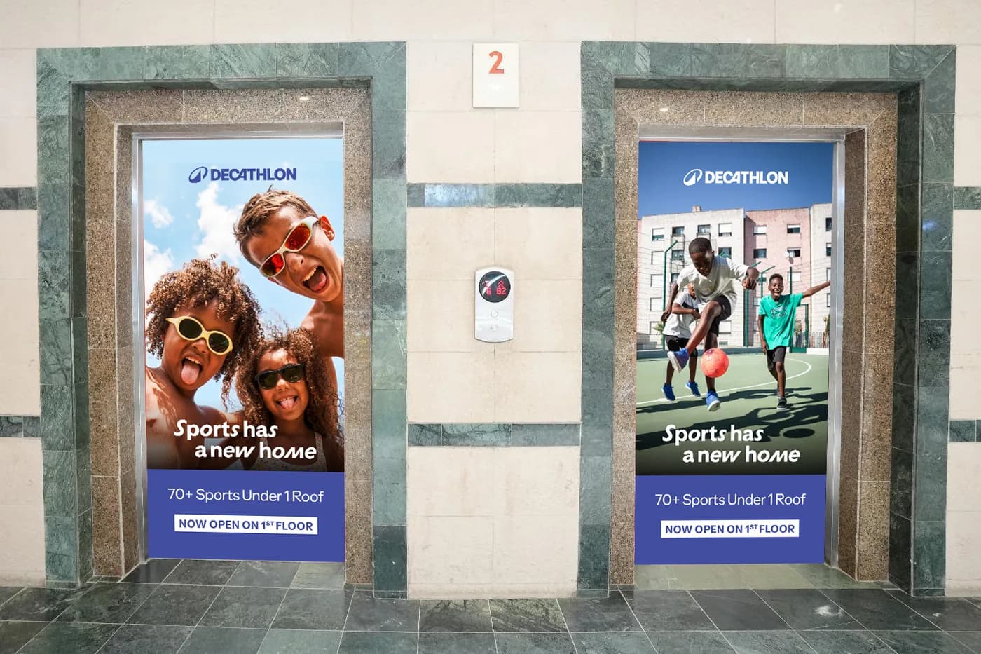 Lift door branding in the mall